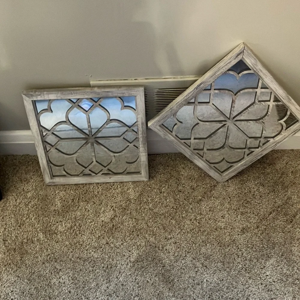 Beautiful 12 x 12 Accent Mirrors. Never used.